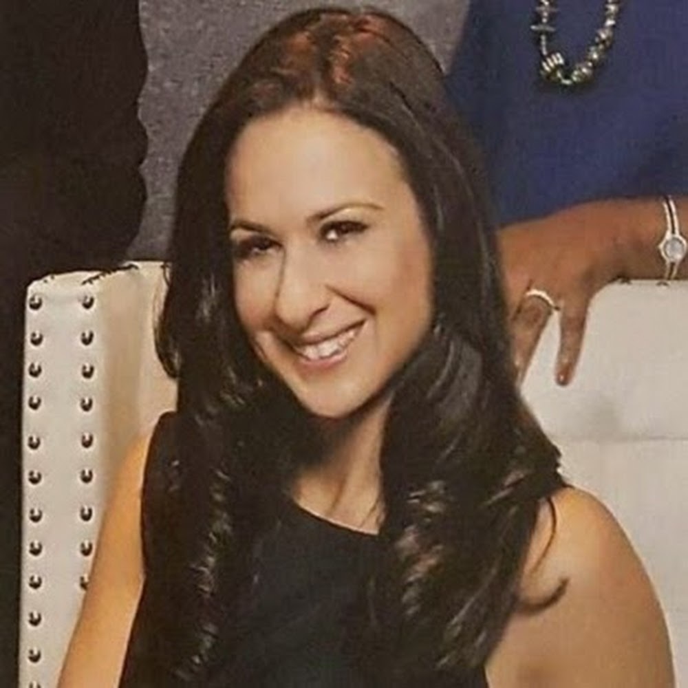 Meet your Posher, Angela